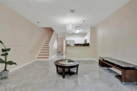 Touwnhouse à vendre à Tamarac, Floride: 3 chambres, 141.95 m2 № 2052686 - photo 3