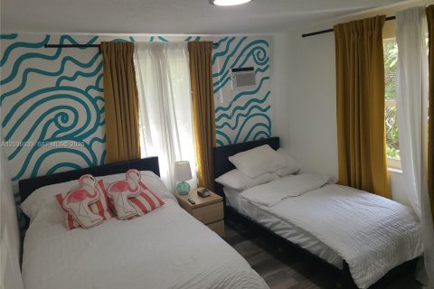 House in Miami, Florida 2 bedrooms, 65.03 sq.m. № 2248421 - photo 18