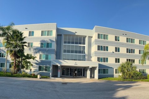 Купить кондоминиум в Хомстед, Флорида 2 спальни, 99.87м2, № 2053505 - фото 21