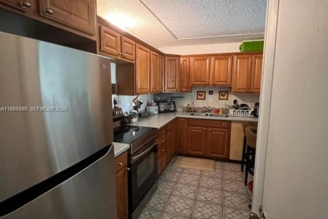 Купить кондоминиум в Хомстед, Флорида 2 спальни, 99.87м2, № 2053505 - фото 2