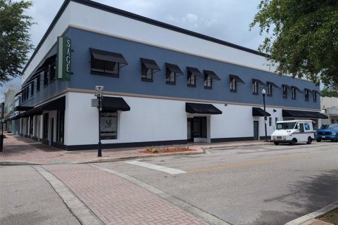 Immobilier commercial à louer à Winter Haven, Floride: 1823.67 m2 № 2412574 - photo 7