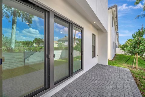 Villa ou maison à louer à Fort Lauderdale, Floride: 4 chambres, 263.01 m2 № 2032182 - photo 18