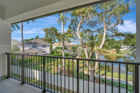 Villa ou maison à louer à Fort Lauderdale, Floride: 4 chambres, 263.01 m2 № 2032182 - photo 6