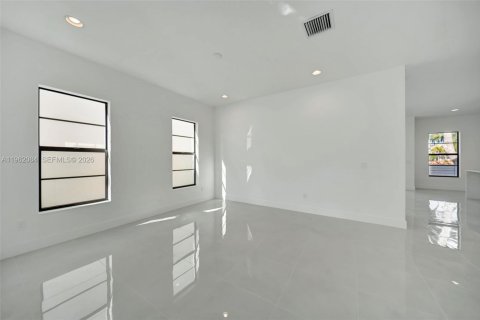 Villa ou maison à louer à Fort Lauderdale, Floride: 4 chambres, 263.01 m2 № 2032182 - photo 11