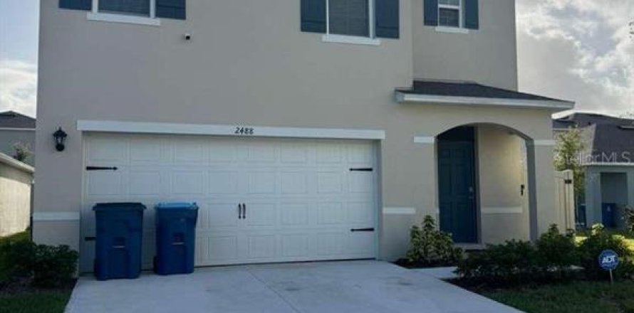 Villa ou maison à Davenport, Floride 5 chambres, 188.13 m2 № 2430798