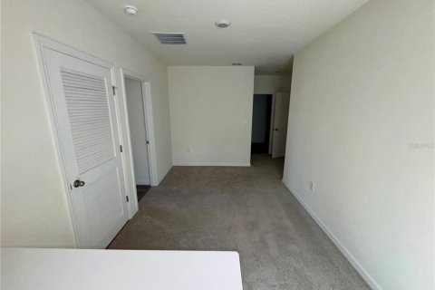 Villa ou maison à louer à Davenport, Floride: 5 chambres, 188.13 m2 № 2430798 - photo 12
