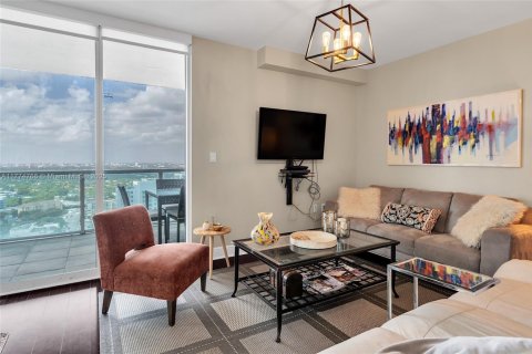 Condominio en venta en Miami, Florida, 2 dormitorios, 116.59 m2 № 1868212 - foto 14