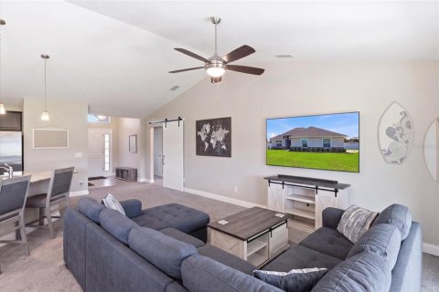 House in Belleview, Florida 3 bedrooms, 186.73 sq.m. № 2226102 - photo 6