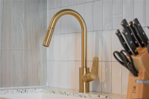 Condominio en venta en Miami, Florida, 1 dormitorio, 63.08 m2 № 1943011 - foto 8