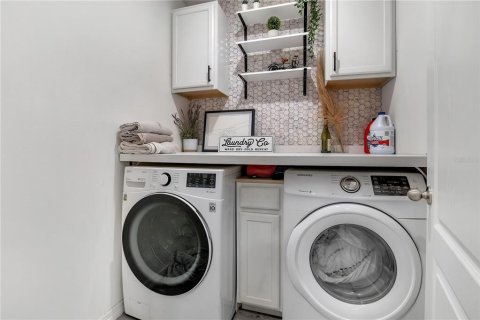 Купить виллу или дом в Киссимми, Флорида 9 комнат, 155.33м2, № 1563000 - фото 18