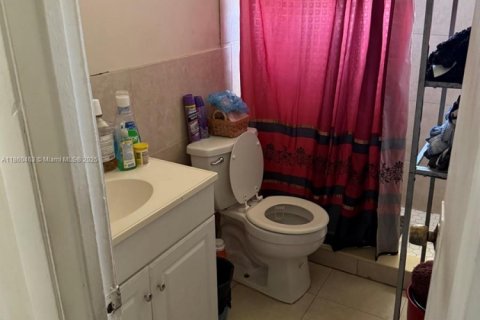 Propiedad comercial en venta en Pompano Beach, Florida, 177.63 m2 № 1890720 - foto 9