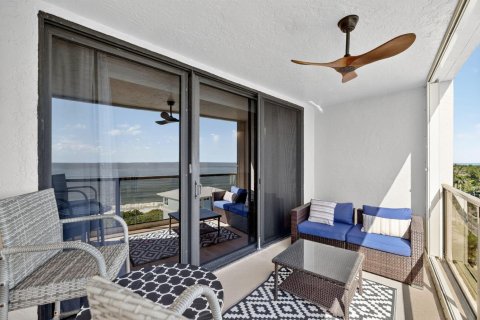 Condo in St. Lucie, Florida, 2 bedrooms № 2081500 - photo 24