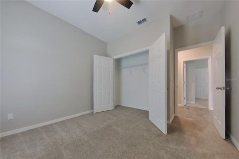 Villa ou maison à louer à Grand Island, Floride: 4 chambres, 201.04 m2 № 2358536 - photo 8