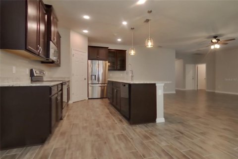 Villa ou maison à louer à Grand Island, Floride: 4 chambres, 201.04 m2 № 2358536 - photo 5
