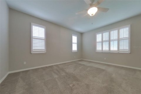 Villa ou maison à louer à Grand Island, Floride: 4 chambres, 201.04 m2 № 2358536 - photo 7
