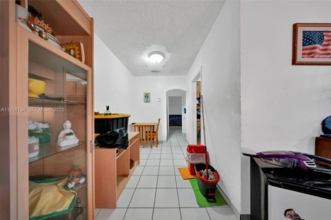 Propiedad comercial en venta en Miami, Florida, 151.34 m2 № 1988919 - foto 21
