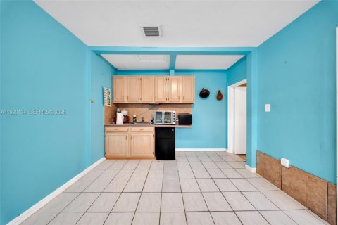 Propiedad comercial en venta en Miami, Florida, 151.34 m2 № 1988919 - foto 30