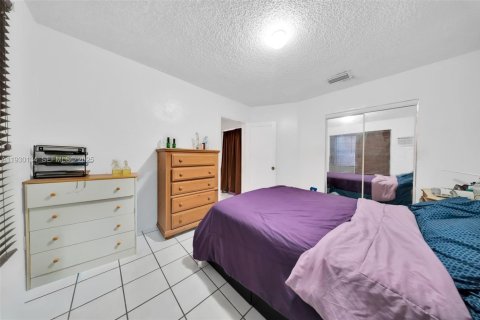 Propiedad comercial en venta en Miami, Florida, 151.34 m2 № 1988919 - foto 25