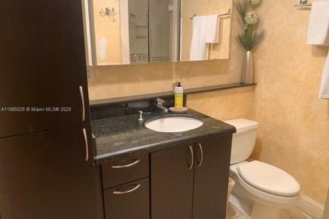 Copropriété à louer à Miami Beach, Floride: 2 chambres, 78.97 m2 № 1897421 - photo 4