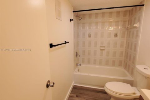Condo in Lauderhill, Florida, 1 bedroom  № 1868171 - photo 27