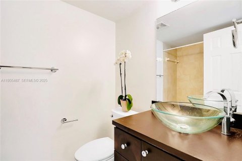 Condominio en venta en Pompano Beach, Florida, 2 dormitorios, 83.61 m2 № 1993693 - foto 4