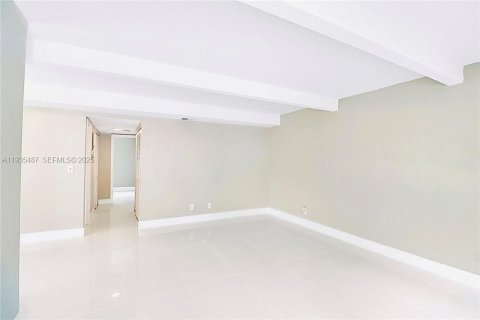 Condominio en venta en Pompano Beach, Florida, 2 dormitorios, 83.61 m2 № 1993693 - foto 6