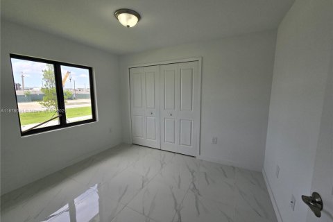 House in Homestead, Florida 3 bedrooms № 1924026 - photo 10