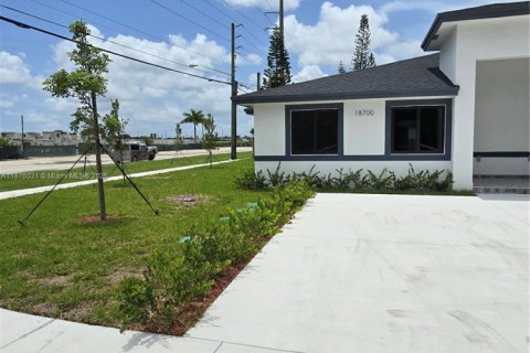 House in Homestead, Florida 3 bedrooms № 1924026 - photo 14