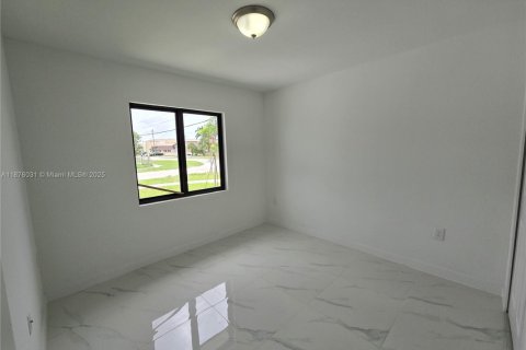 House in Homestead, Florida 3 bedrooms № 1924026 - photo 13
