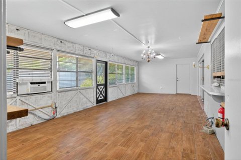 Купить виллу или дом в Гроувленд, Флорида 7 комнат, 210.42м2, № 1905797 - фото 20