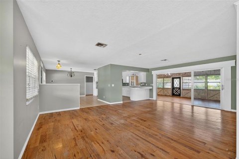 Casa en venta en Groveland, Florida, 3 dormitorios, 210.42 m2 № 1905797 - foto 8