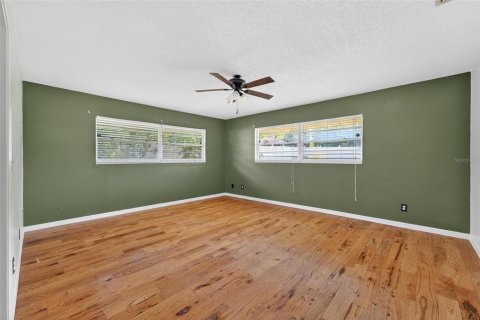 Casa en venta en Groveland, Florida, 3 dormitorios, 210.42 m2 № 1905797 - foto 25