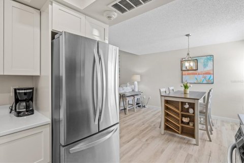 Купить кондоминиум в Сарасота, Флорида 6 комнат, 98.48м2, № 1637241 - фото 12