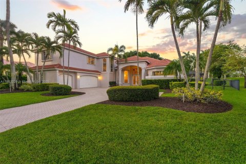 House in Weston, Florida 5 bedrooms, 511.61 sq.m. № 2034484 - photo 24