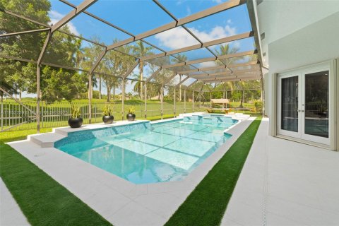 House in Weston, Florida 5 bedrooms, 511.61 sq.m. № 2034484 - photo 18