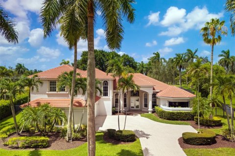 House in Weston, Florida 5 bedrooms, 511.61 sq.m. № 2034484