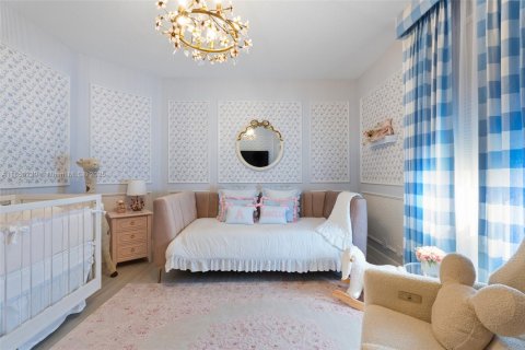 House in Weston, Florida 5 bedrooms, 511.61 sq.m. № 2034484 - photo 12