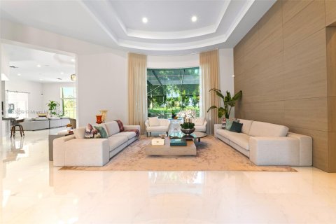 House in Weston, Florida 5 bedrooms, 511.61 sq.m. № 2034484 - photo 26
