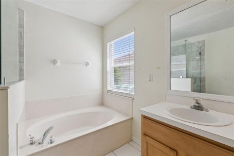 Casa en venta en Lake Mary, Florida, 3 dormitorios, 185.8 m2 № 2107075 - foto 23