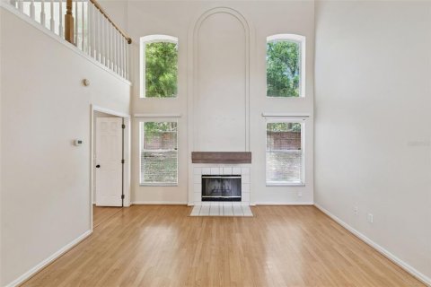 Casa en venta en Lake Mary, Florida, 3 dormitorios, 185.8 m2 № 2107075 - foto 13