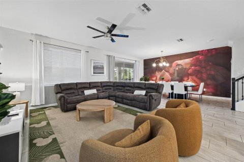 Villa ou maison à vendre à Davenport, Floride: 8 chambres, 363.15 m2 № 2433405 - photo 9
