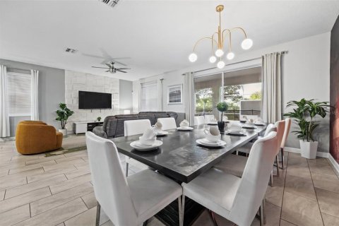 Villa ou maison à vendre à Davenport, Floride: 8 chambres, 363.15 m2 № 2433405 - photo 10