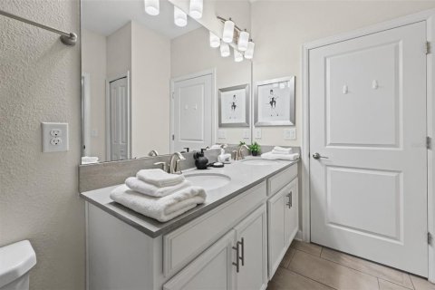 Villa ou maison à vendre à Davenport, Floride: 8 chambres, 363.15 m2 № 2433405 - photo 28