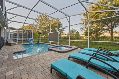Villa ou maison à vendre à Davenport, Floride: 8 chambres, 363.15 m2 № 2433405 - photo 3