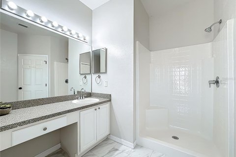 House in Winter Haven, Florida 4 bedrooms, 187.66 sq.m. № 2289911 - photo 23