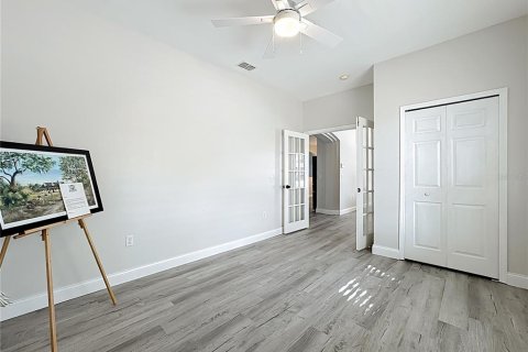 House in Winter Haven, Florida 4 bedrooms, 187.66 sq.m. № 2289911 - photo 27