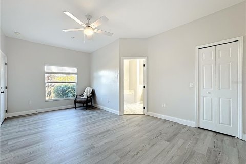 House in Winter Haven, Florida 4 bedrooms, 187.66 sq.m. № 2289911 - photo 21