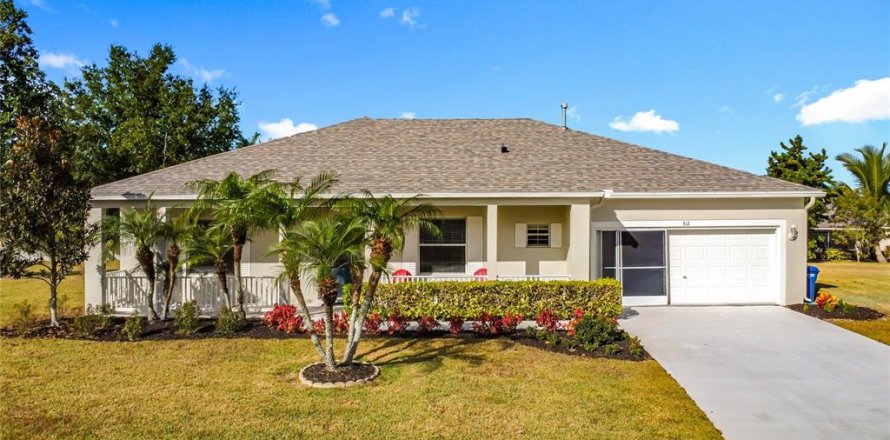 House in Winter Haven, Florida 4 bedrooms, 187.66 sq.m. № 2289911