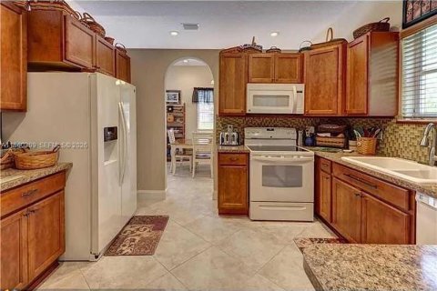 Снять в аренду виллу или дом в Коконат Крик, Флорида 3 спальни, 167.97м2, № 2026972 - фото 9