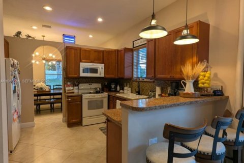 Снять в аренду виллу или дом в Коконат Крик, Флорида 3 спальни, 167.97м2, № 2026972 - фото 10